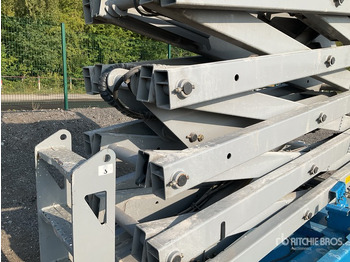 Scissor lift 2017 Genie GS-4047 Electric Scissor Lift: picture 4