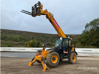 Telescopic handler JCB