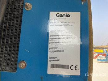 Articulated boom 2008 Genie Z-135 4WD Diesel Articulating Boom Lift: picture 3