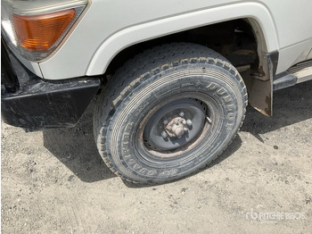 SUV 2019 Toyota Land Cruiser 76L 4x4 SUV: picture 5