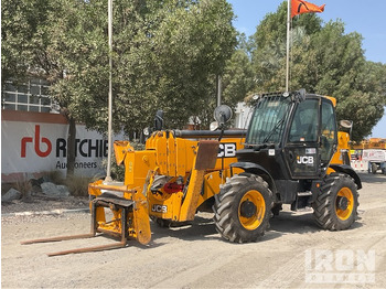 Telescopic handler JCB