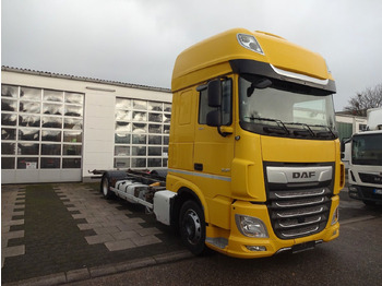 Container transporter/ Swap body truck DAF XF 480, Jumbo BDF, SSC, Standklima, Intarder: picture 3