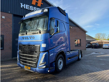 Tractor unit VOLVO FH 460