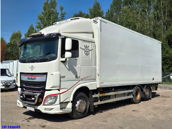 Refrigerator truck