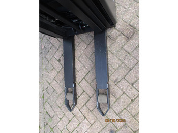 Pallet truck BT SWE140: picture 5