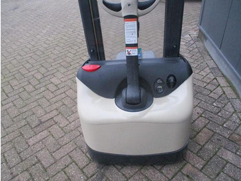 Stacker Crown WF 3000-1.0 TL: picture 4