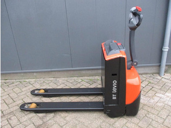Pallet truck TOYOTA