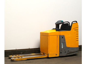 Pallet truck JUNGHEINRICH ERE