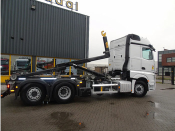 Hook lift truck Mercedes-Benz Actros 2548 + 6x2 + RETARDER + 132.000km + 20TON HOOK HYVA: picture 4 Hook lift truck Mercedes-Benz Actros 2548 + 6x2 + RETARDER + 132.000km + 20TON HOOK HYVA: picture 4