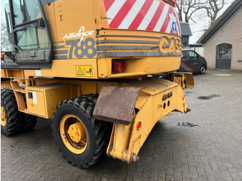 Wheel excavator CASE 788: picture 3