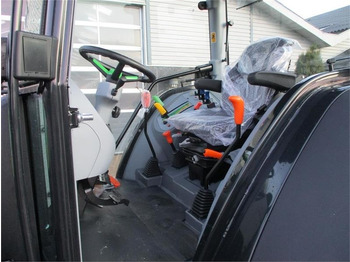 Farm tractor Deutz-fahr Agrofarm 115G with 30F+30R Hi-Lo and CreepGea: picture 4 Farm tractor Deutz-fahr Agrofarm 115G with 30F+30R Hi-Lo and CreepGea: picture 4