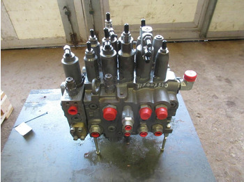 Hydraulic valve NEW HOLLAND