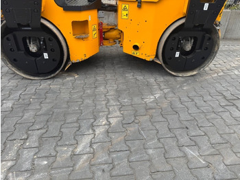 Road roller JCB VMT 430-130: picture 4