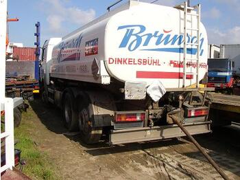 Tank container