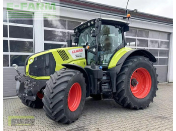 Farm tractor CLAAS Axion 810