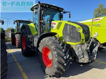 Farm tractor CLAAS Axion 810