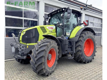 Farm tractor CLAAS Axion 870