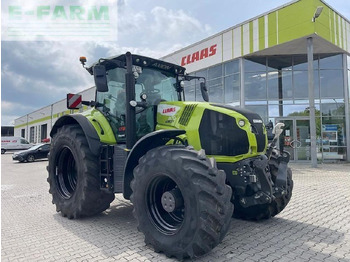 Farm tractor CLAAS Axion 870