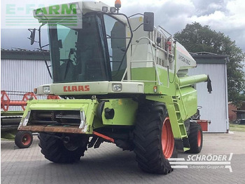 Combine harvester CLAAS Dominator