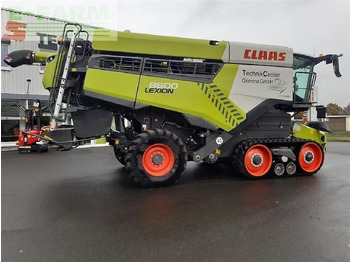 Combine harvester CLAAS Lexion