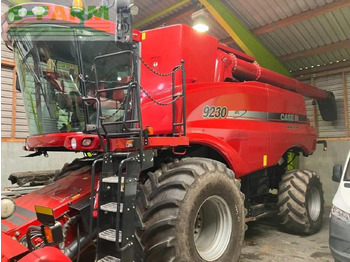 Combine harvester CASE IH Axial-Flow 9230