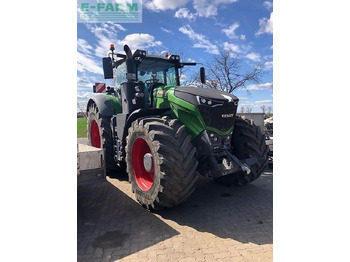 Farm tractor FENDT