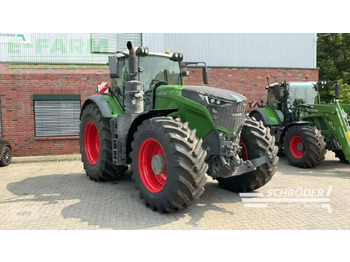Farm tractor FENDT 1050 Vario