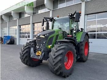 Farm tractor FENDT