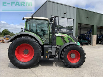 Farm tractor FENDT 724 Vario