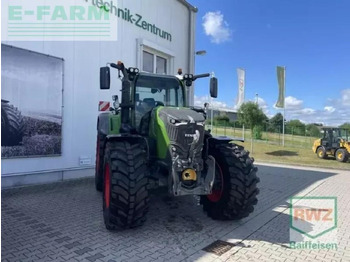 Farm tractor FENDT 728 Vario
