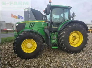 Farm tractor JOHN DEERE 6215R