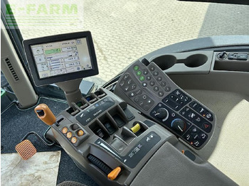 Farm tractor John Deere 7230r: picture 3