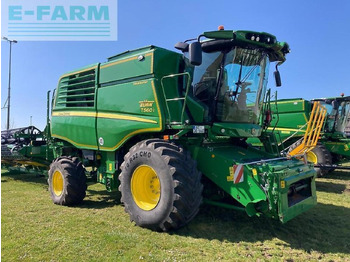 Combine harvester JOHN DEERE T560