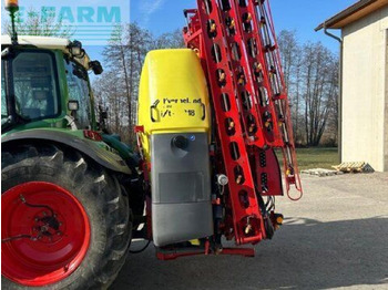 Trailed sprayer KVERNELAND