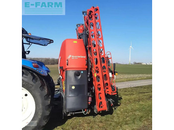 Trailed sprayer KVERNELAND