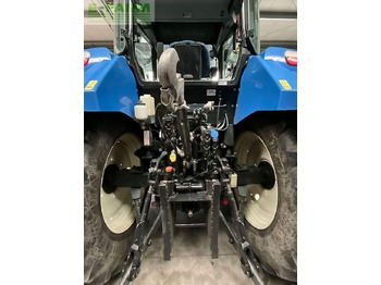 Farm tractor New Holland t 5.105 electro command: picture 3