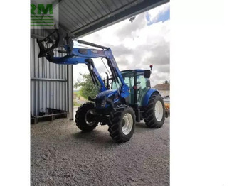Farm tractor NEW HOLLAND T4