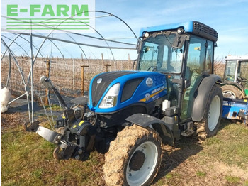 Farm tractor NEW HOLLAND T4