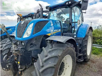 Farm tractor NEW HOLLAND T7