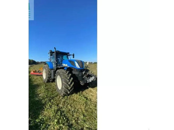 Farm tractor NEW HOLLAND T7