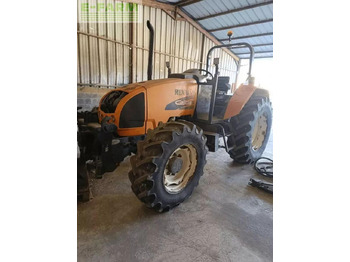 Farm tractor RENAULT