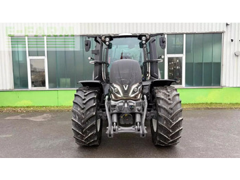 Farm tractor VALTRA