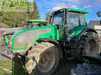 Farm tractor VALTRA T120