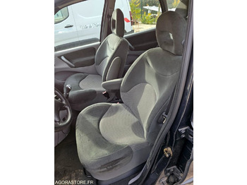 Car CITROEN XSARA PICASSO - 2005 - 185842KM - 523ELR92: picture 5 Car CITROEN XSARA PICASSO - 2005 - 185842KM - 523ELR92: picture 5