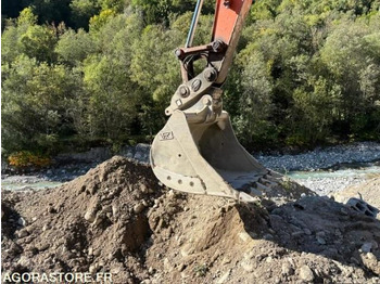 Excavator PELLE A CHENILLE ACIER HITACHI ZX130LCN-5B: picture 3 Excavator PELLE A CHENILLE ACIER HITACHI ZX130LCN-5B: picture 3