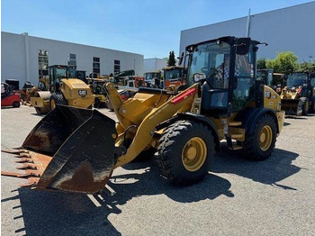 Wheel loader CAT 908: picture 4