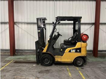 LPG forklift CATERPILLAR GP