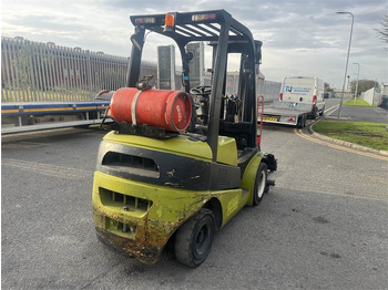LPG forklift Clark C25G: picture 5