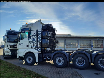 Tractor unit MAN TGX 41.640 8x4/4 BBS Euro 6 D, Schwerlast 250t W: picture 4