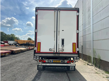 Refrigerator semi-trailer Schmitz Cargobull SCB*S3B THERMO KING SLX300E 3 AXLE: picture 4 Refrigerator semi-trailer Schmitz Cargobull SCB*S3B THERMO KING SLX300E 3 AXLE: picture 4
